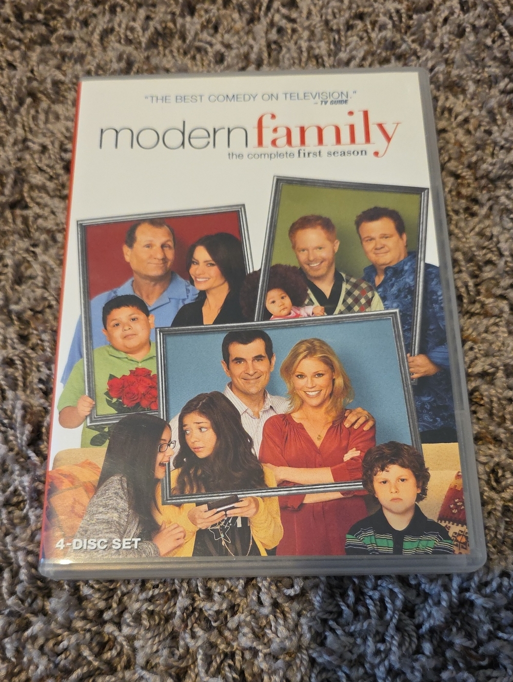 Modern Family: The Complete First Season DVD - White, Red, Blue, Green